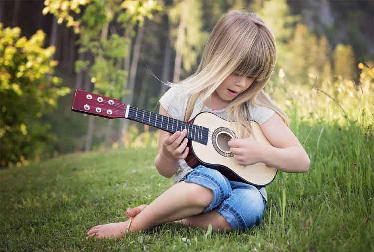 Music for the Montessori Child - International Montessori Job