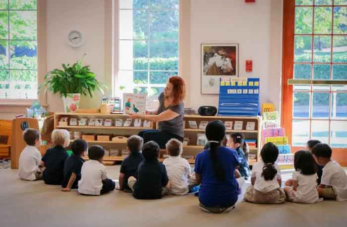 montessori-teaching